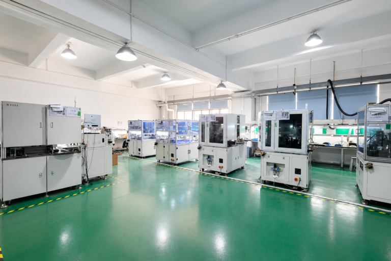 2-5-Automatic coaxial cable crimping workshop